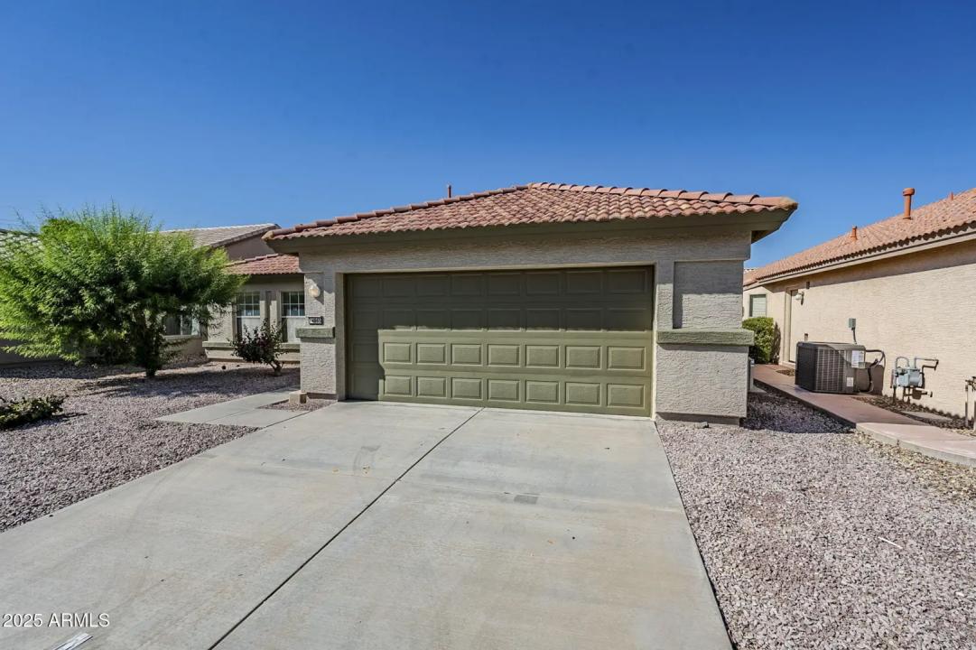 Real Estate Picture 3