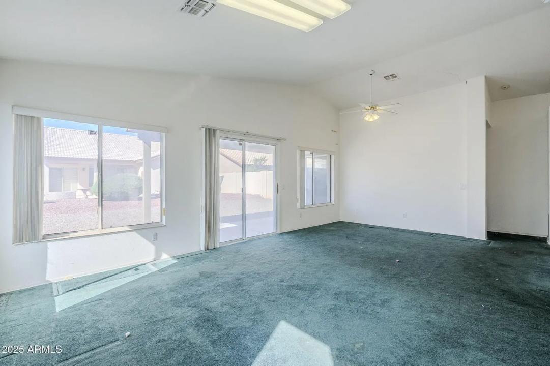 Real Estate Picture 5
