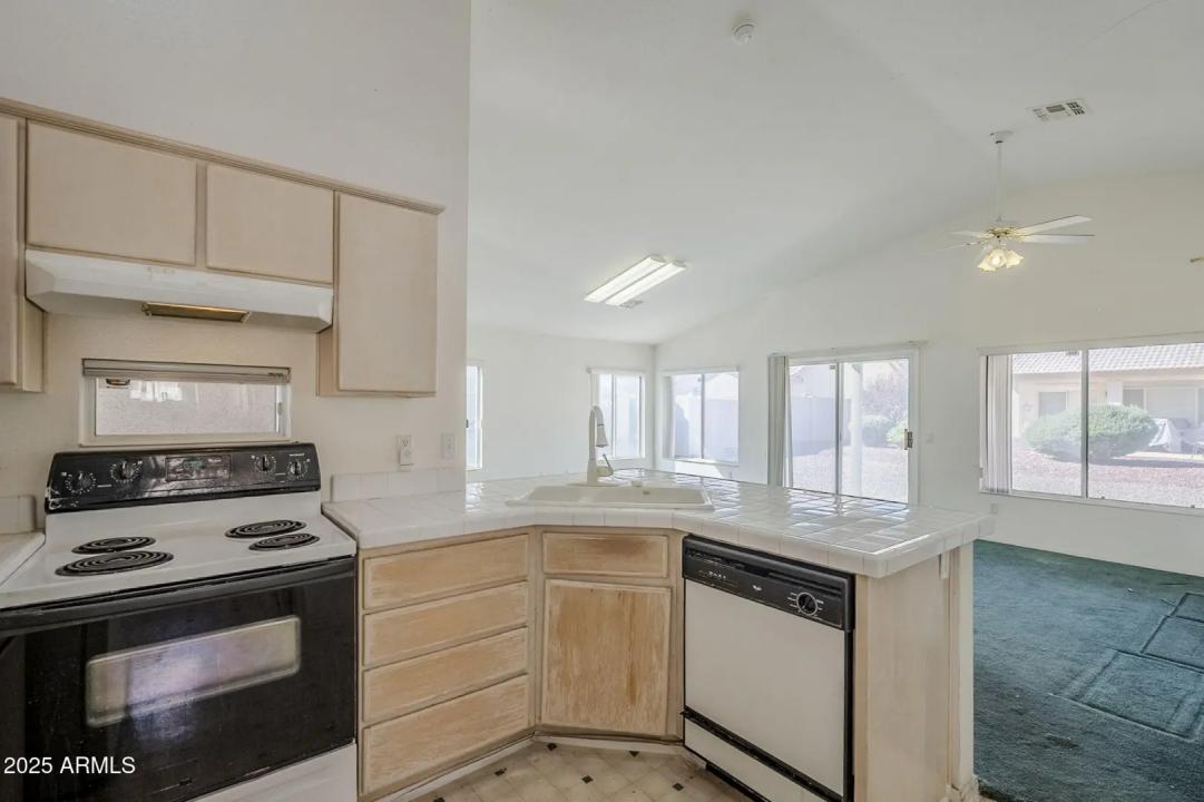Real Estate Picture 10