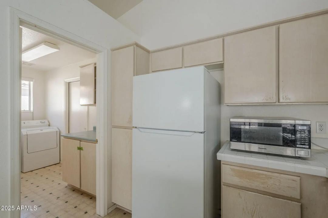 Real Estate Picture 11