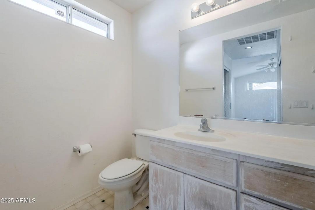 Real Estate Picture 14
