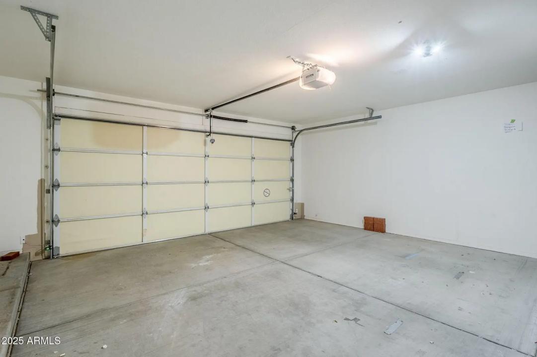 Real Estate Picture 21