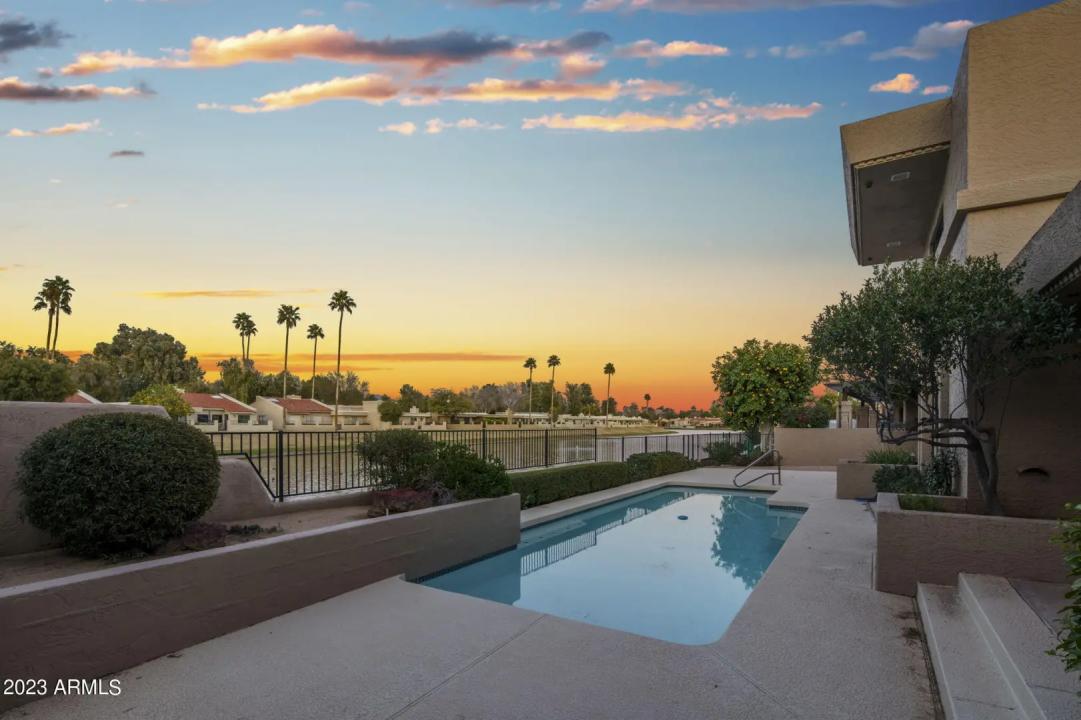 Real Estate Picture 9