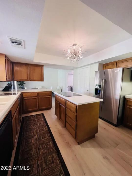 Real Estate Picture 15