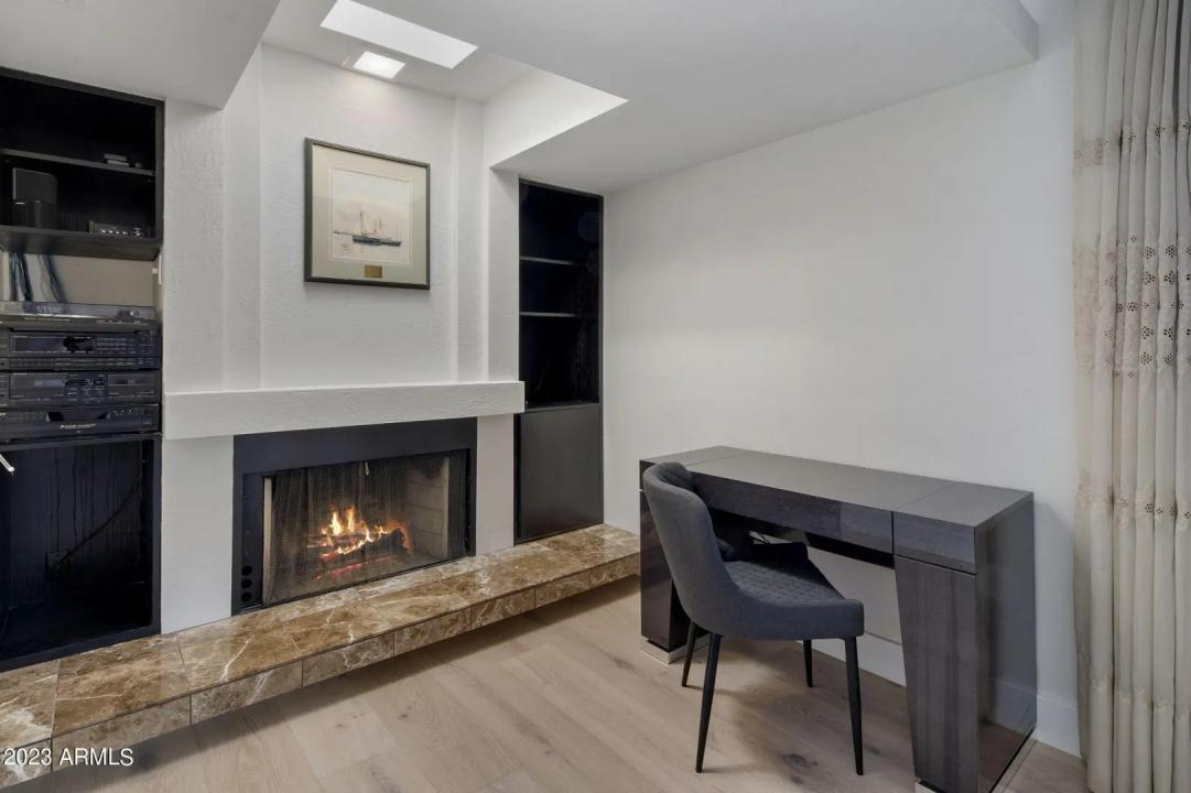 Real Estate Picture 19