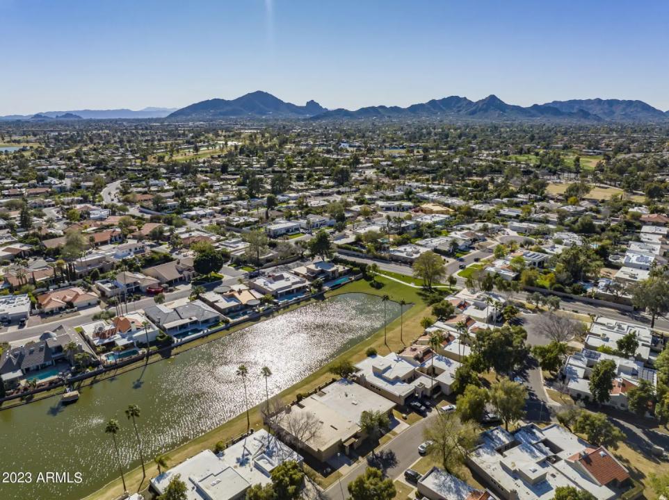 Real Estate Picture 28