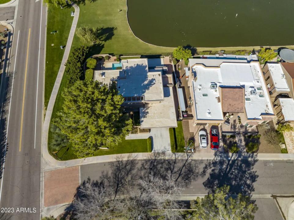 Real Estate Picture 29