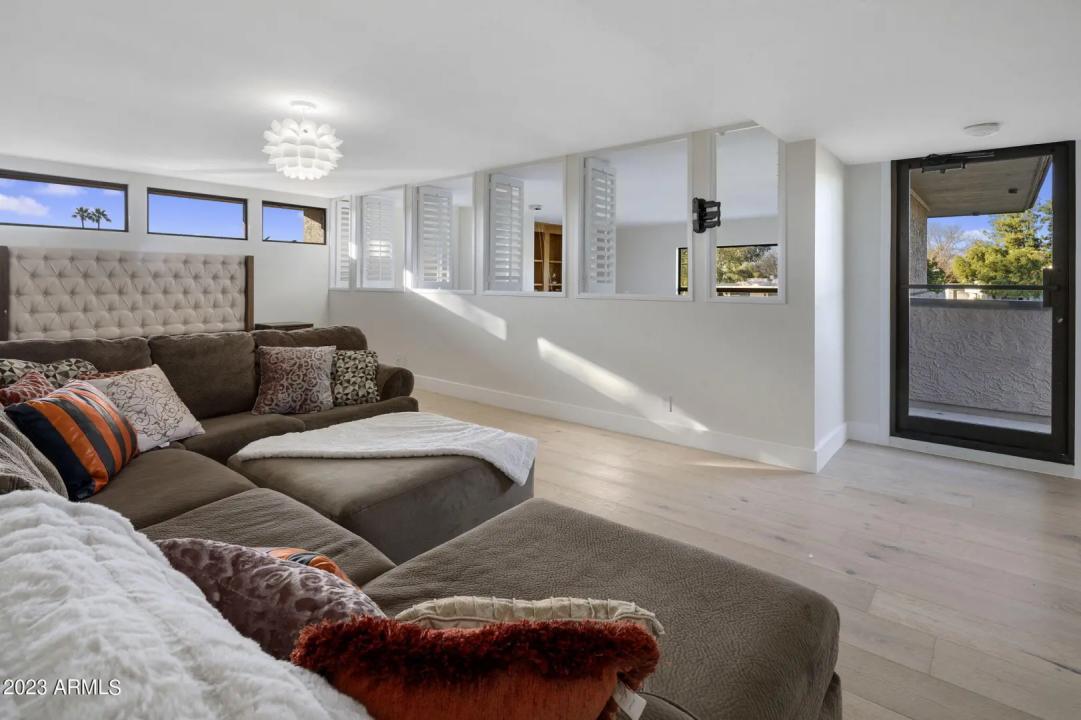 Real Estate Picture 42
