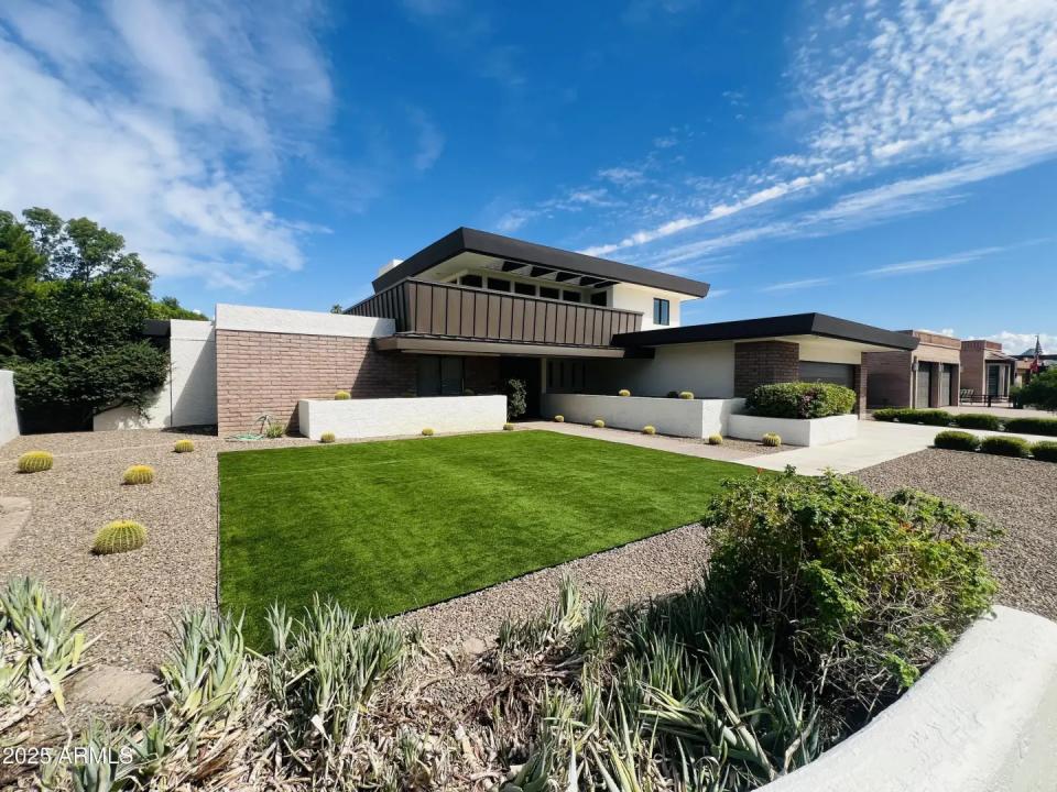 Real Estate Picture 2