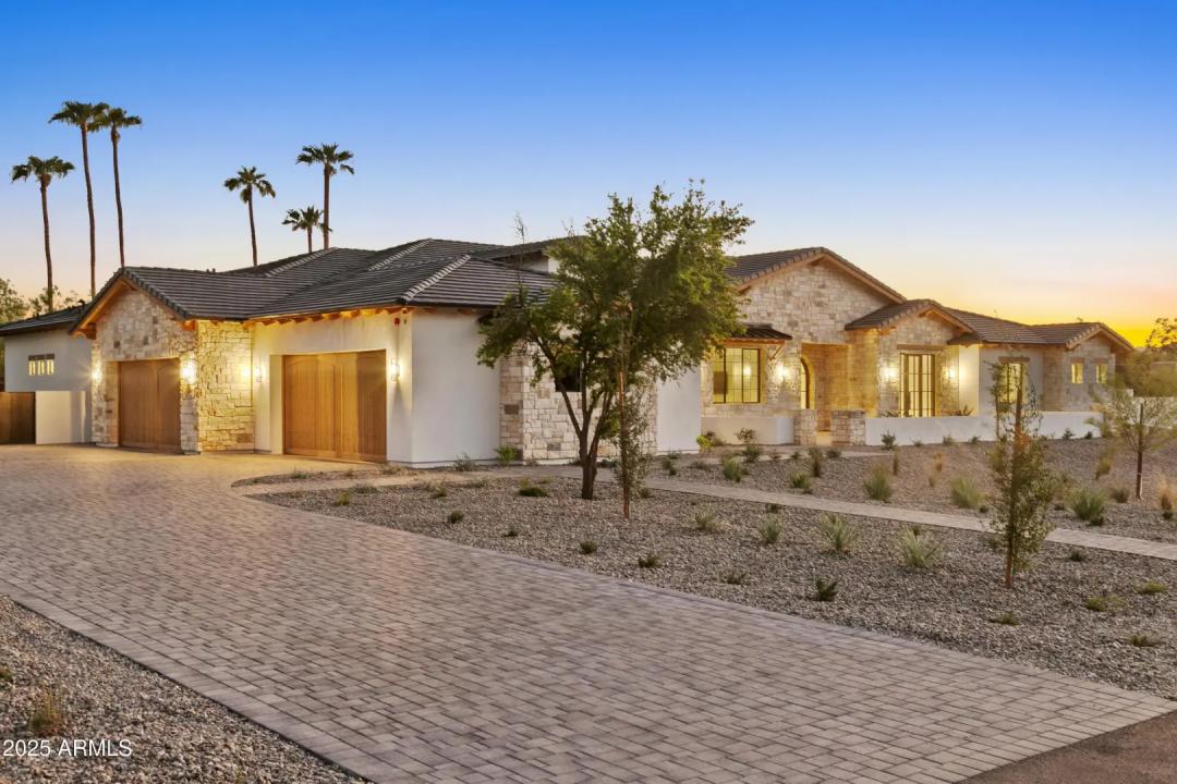 Real Estate Picture 3