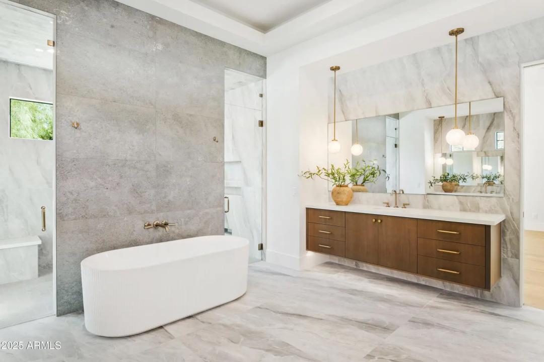 Real Estate Picture 39