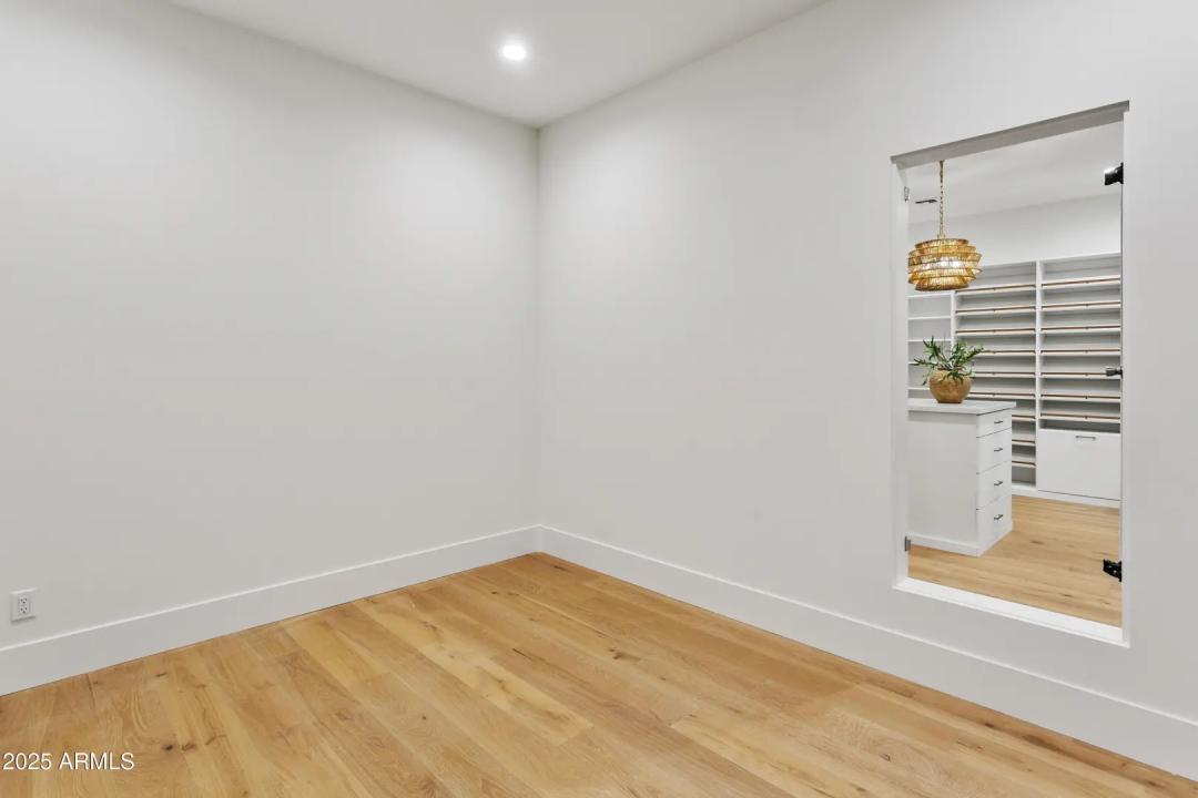 Real Estate Picture 45