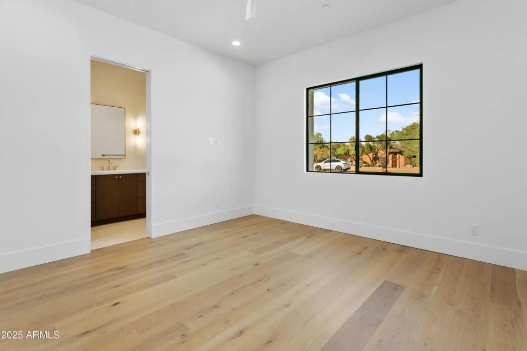 Real Estate Picture 53
