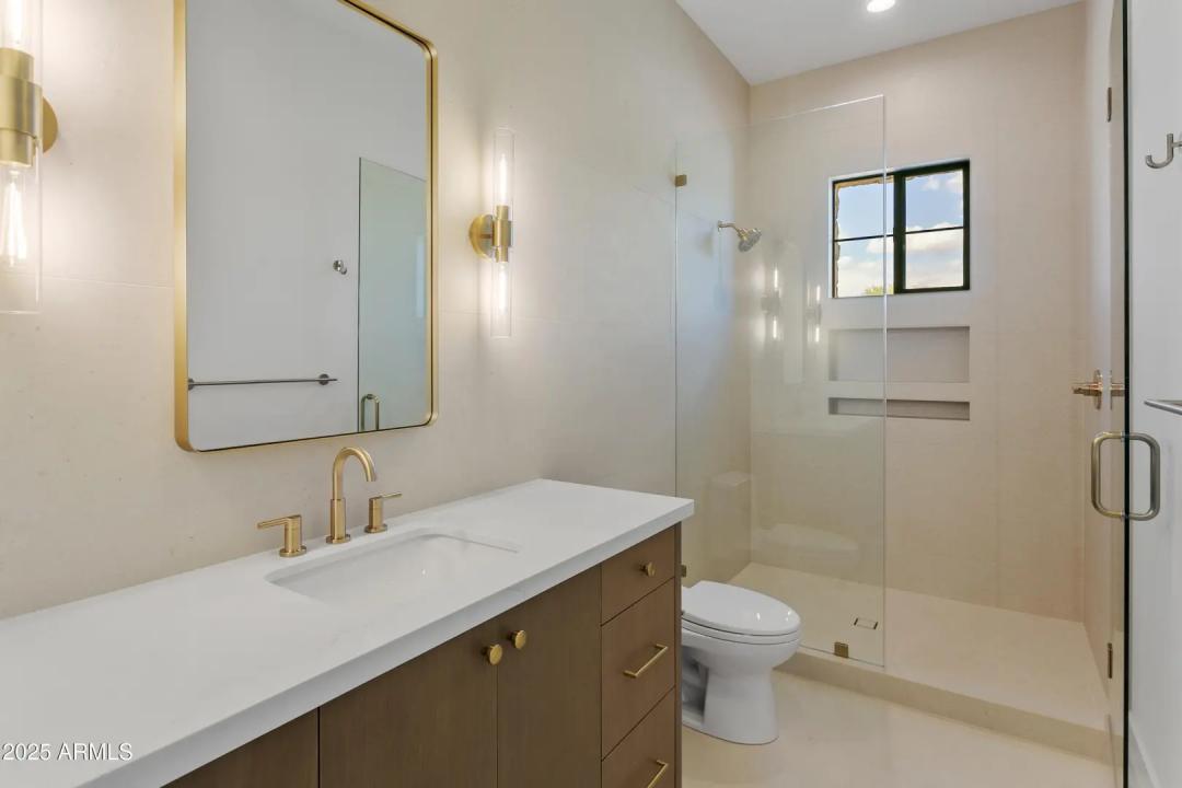 Real Estate Picture 54