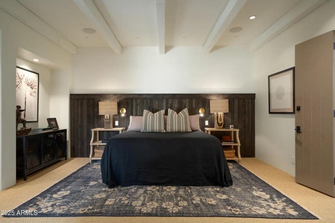 Real Estate Picture 10