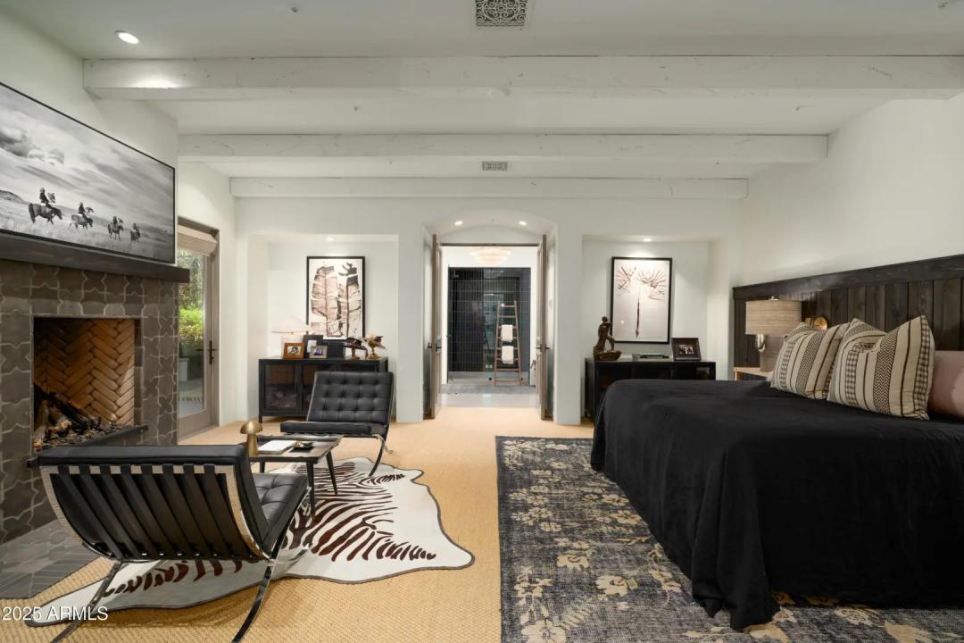 Real Estate Picture 11