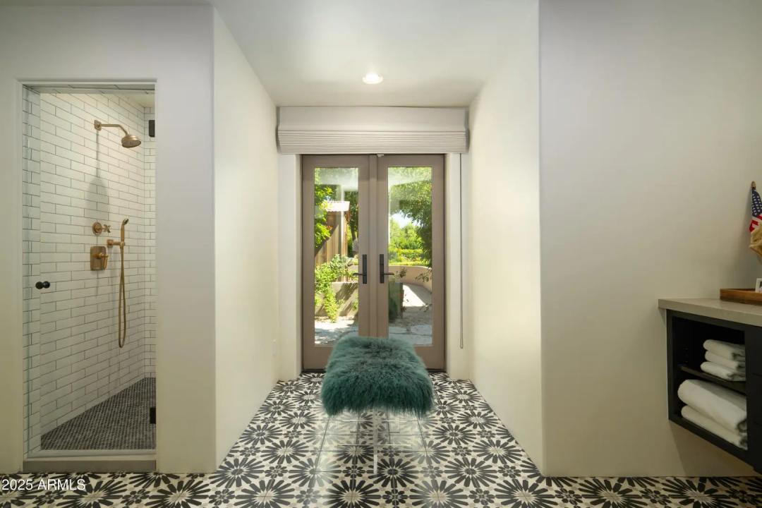 Real Estate Picture 21