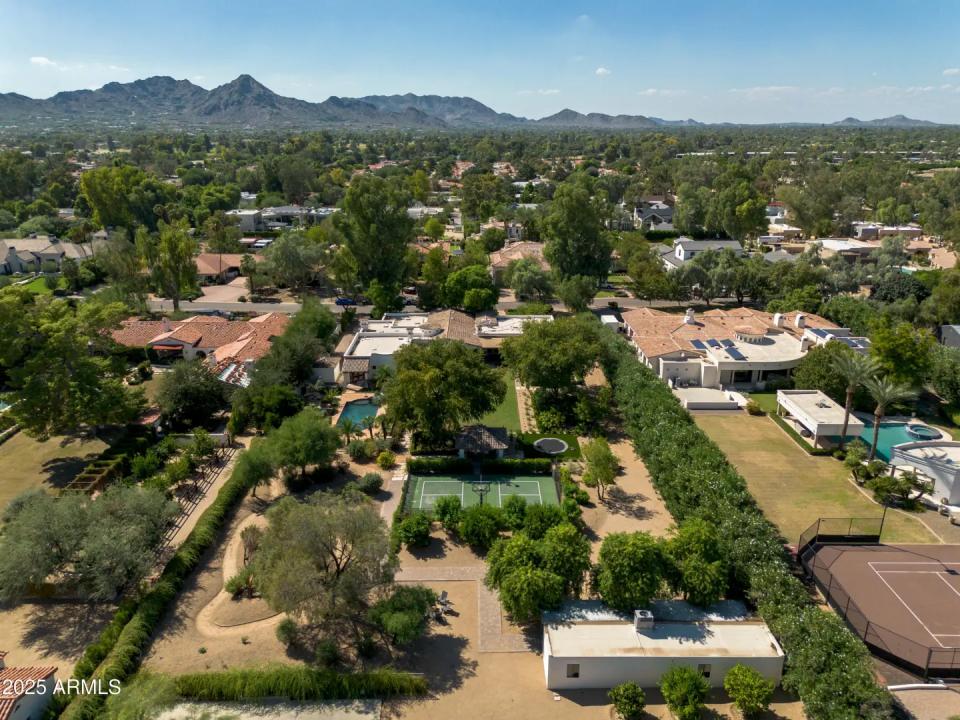 Real Estate Picture 39