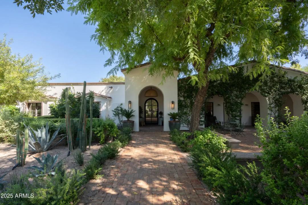 Real Estate Picture 1