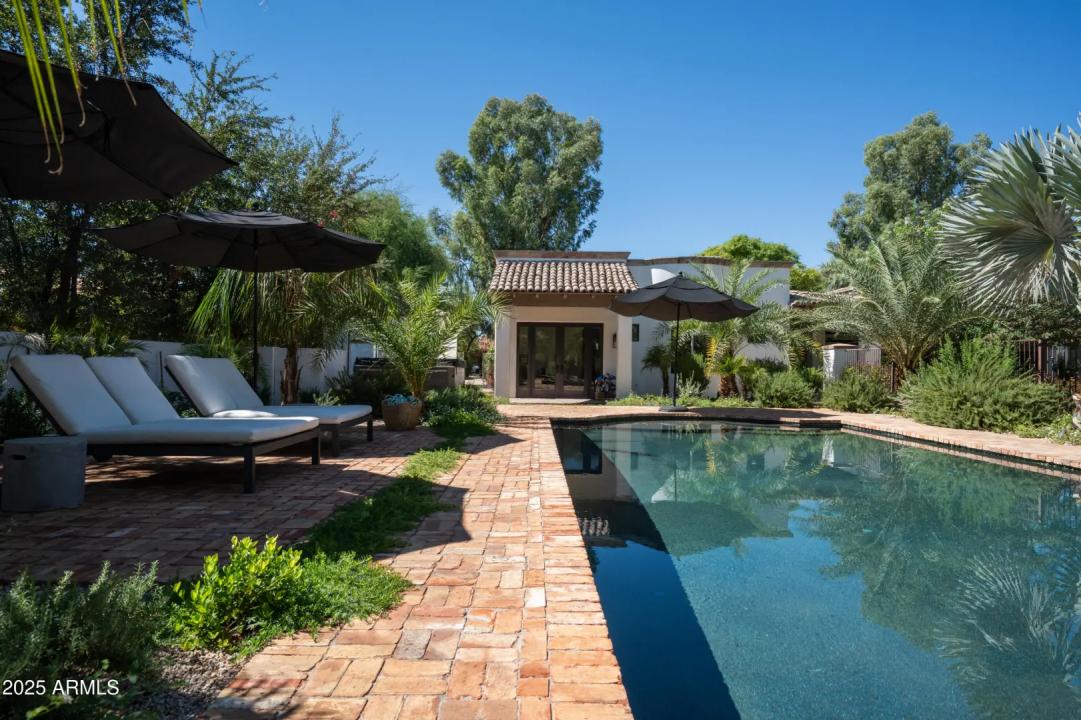 Real Estate Picture 28