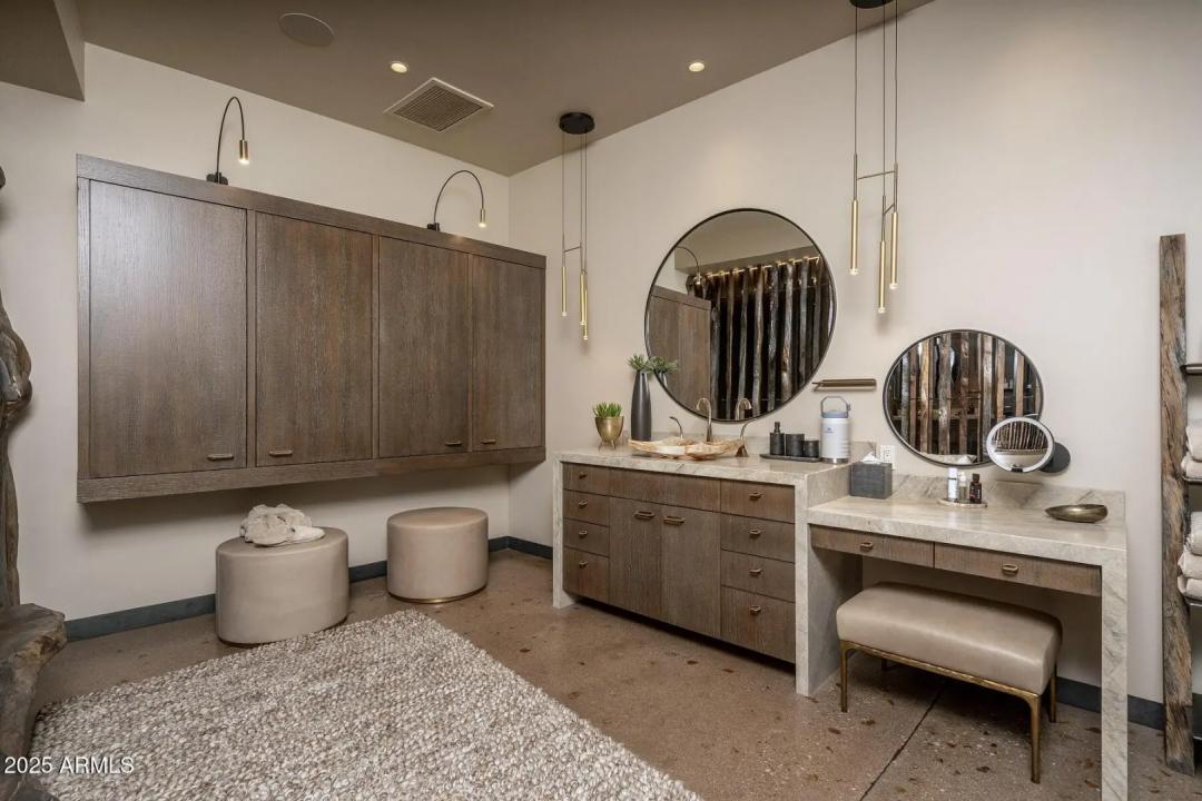 Real Estate Picture 79