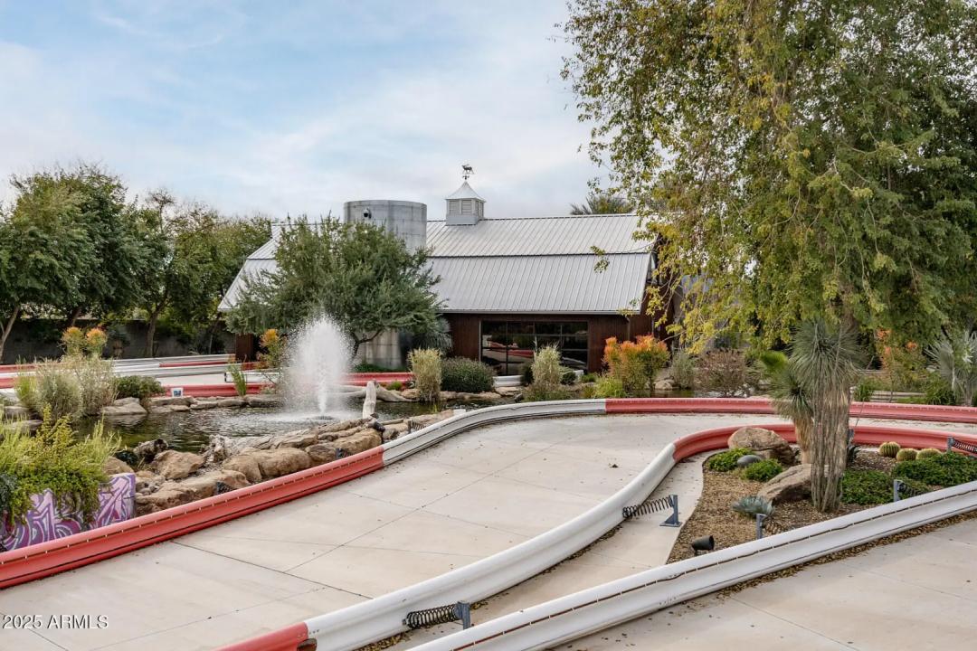 Real Estate Picture 140