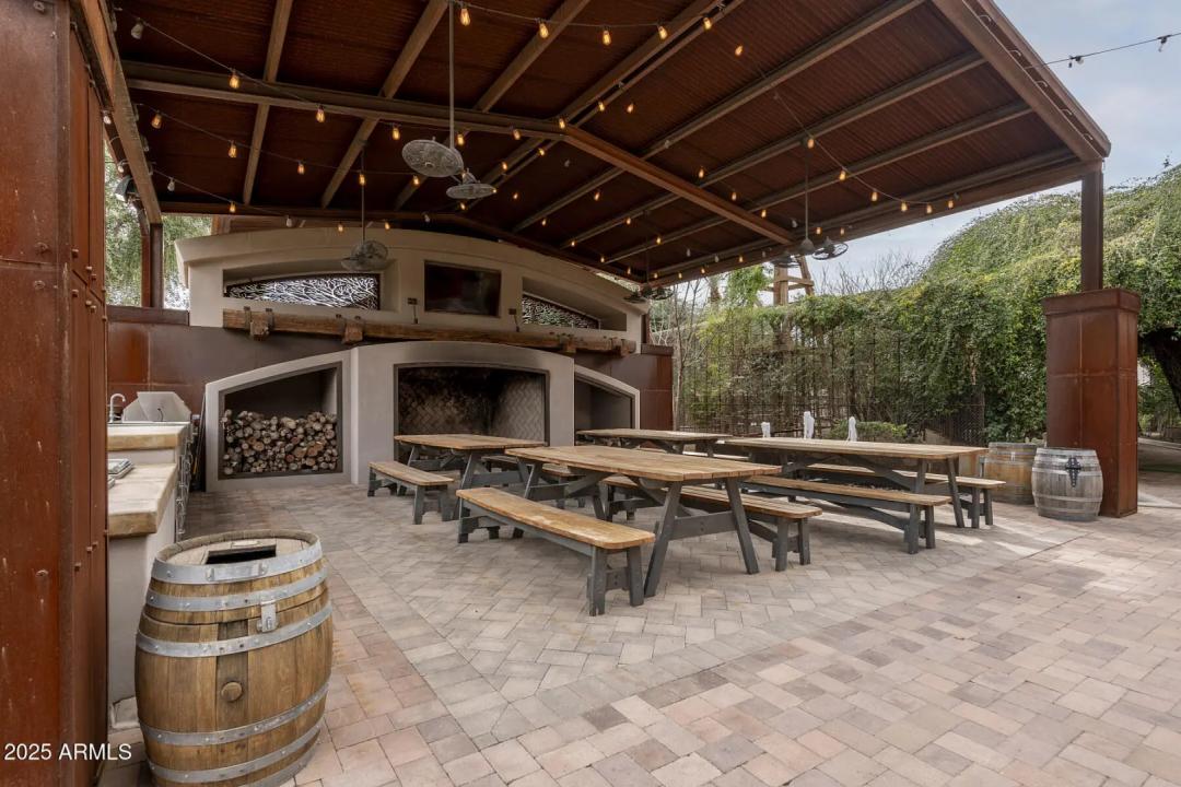 Real Estate Picture 97