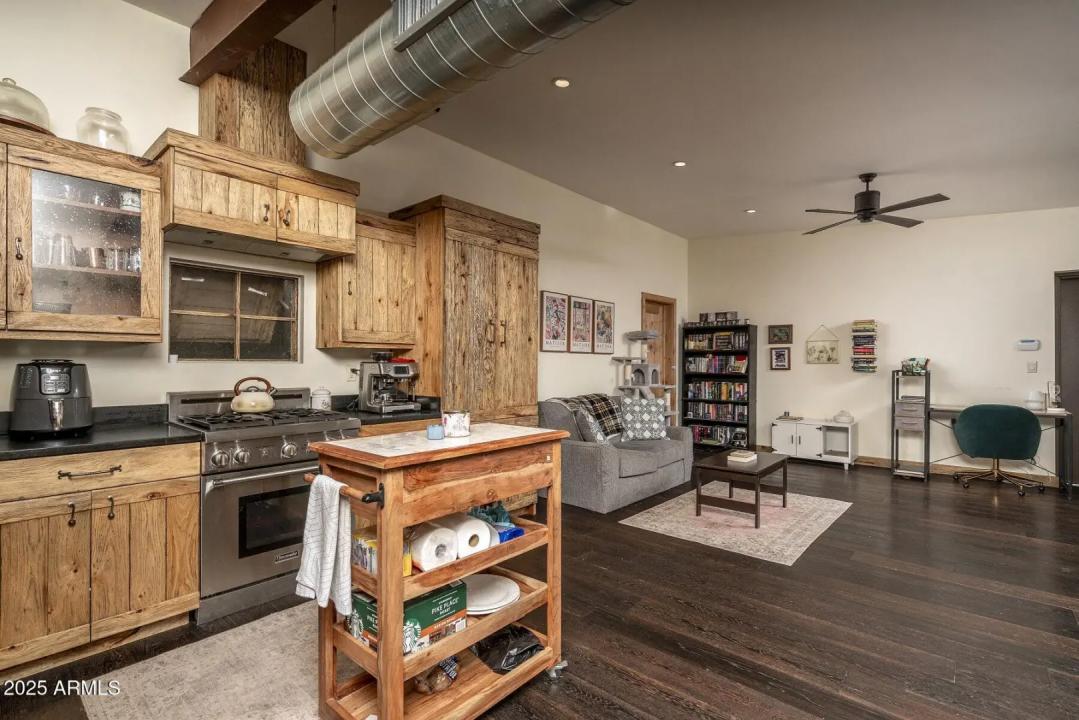 Real Estate Picture 117