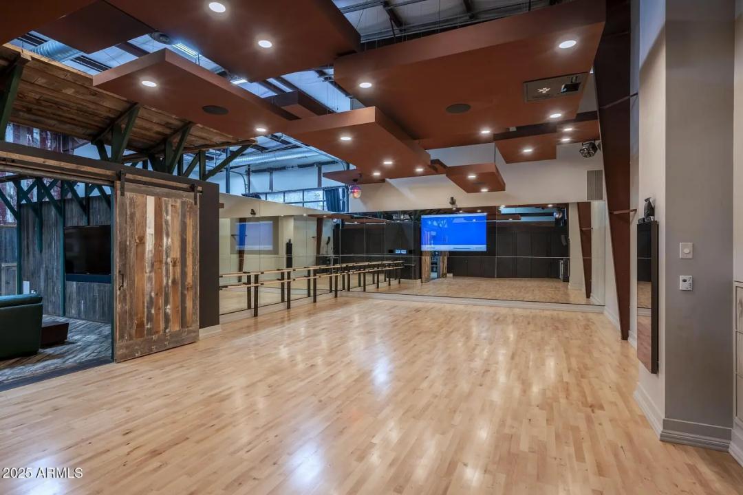 Real Estate Picture 122