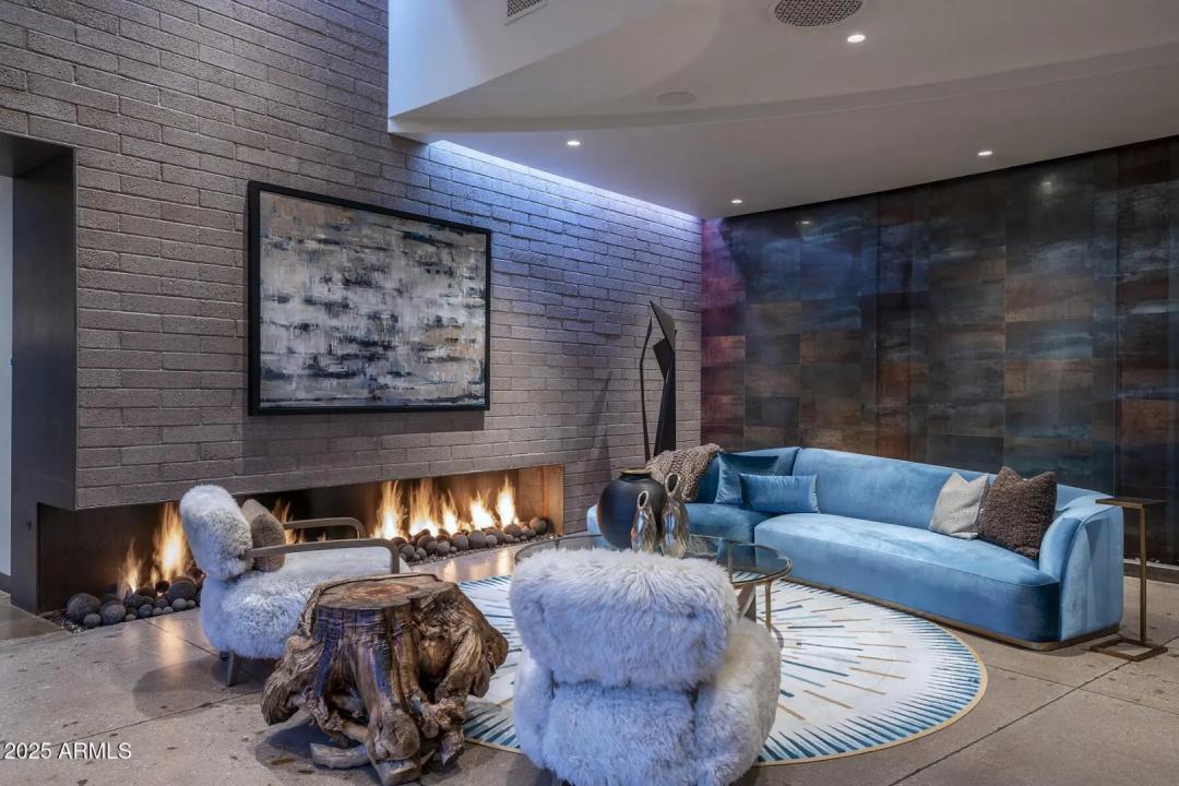 Real Estate Picture 93