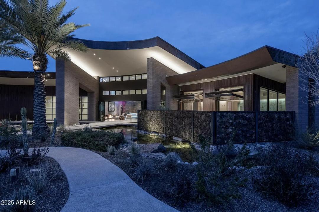 Real Estate Picture 95