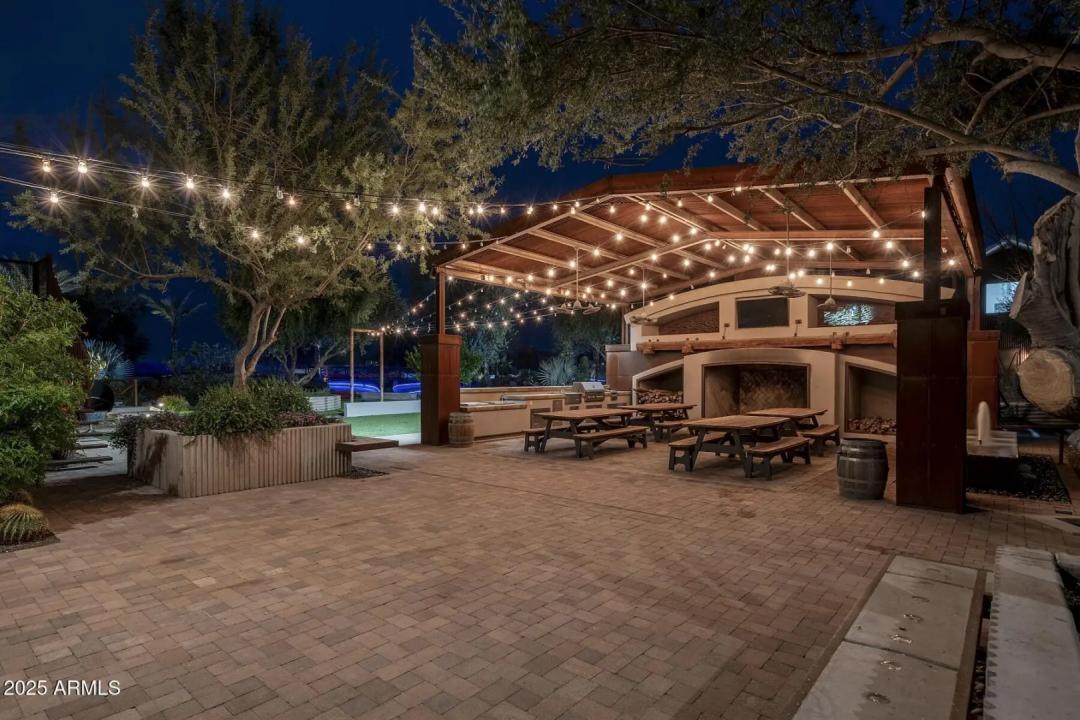 Real Estate Picture 100