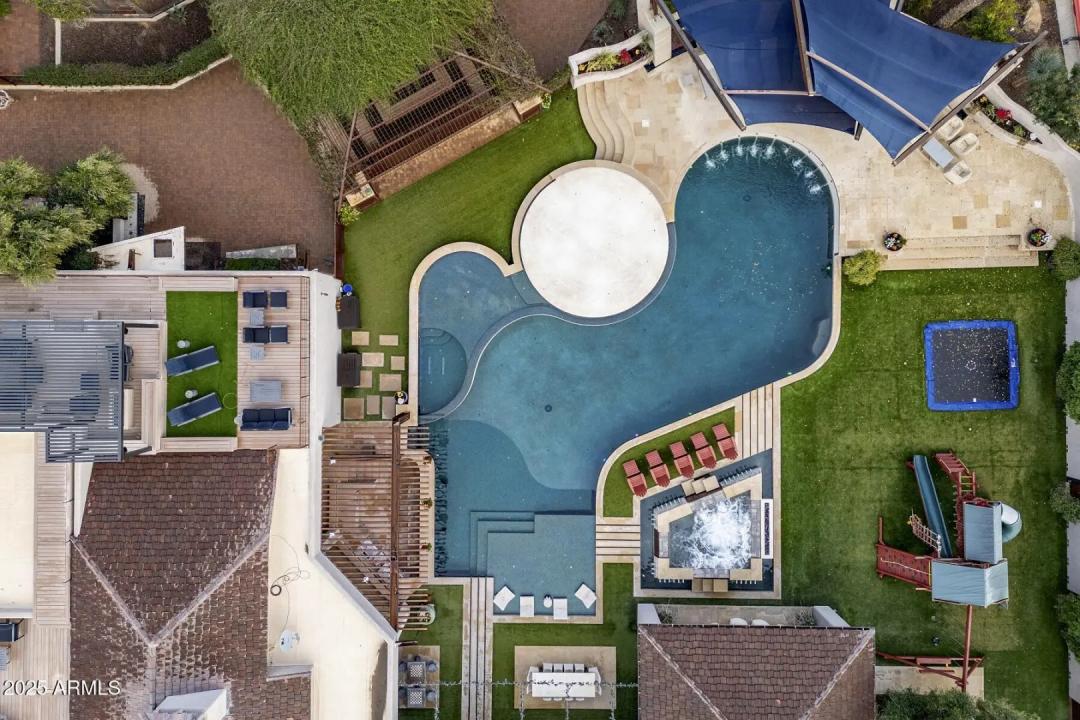 Real Estate Picture 58