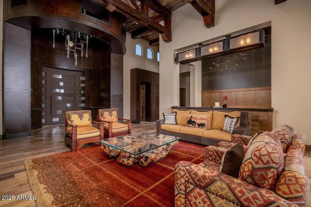 Real Estate Picture 25