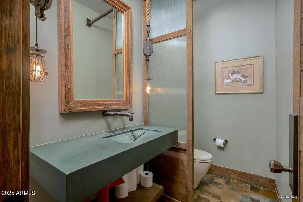 Real Estate Picture 54
