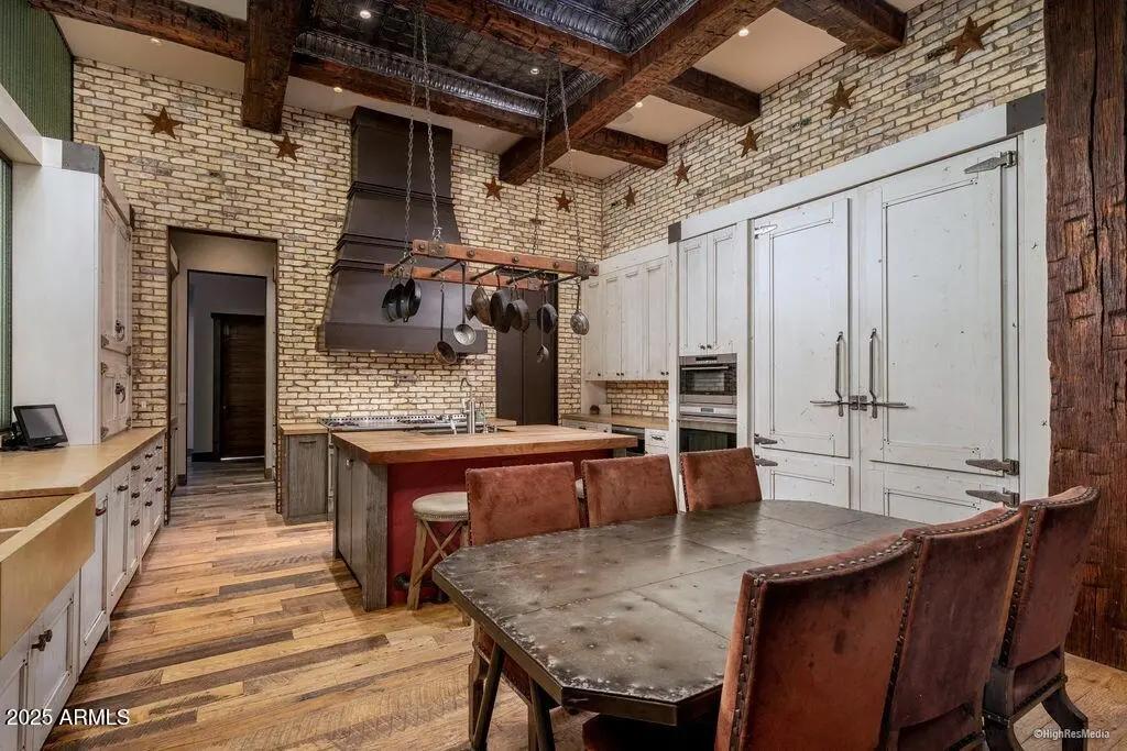 Real Estate Picture 35