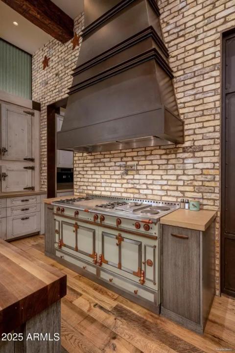 Real Estate Picture 31