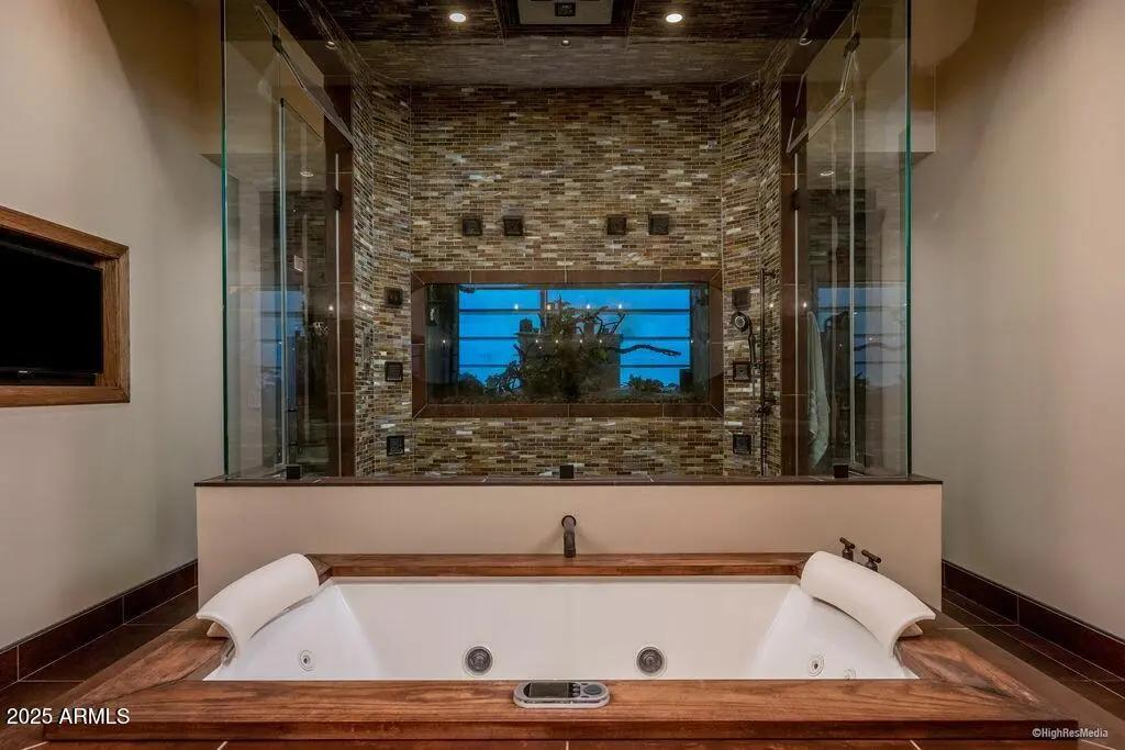 Real Estate Picture 42