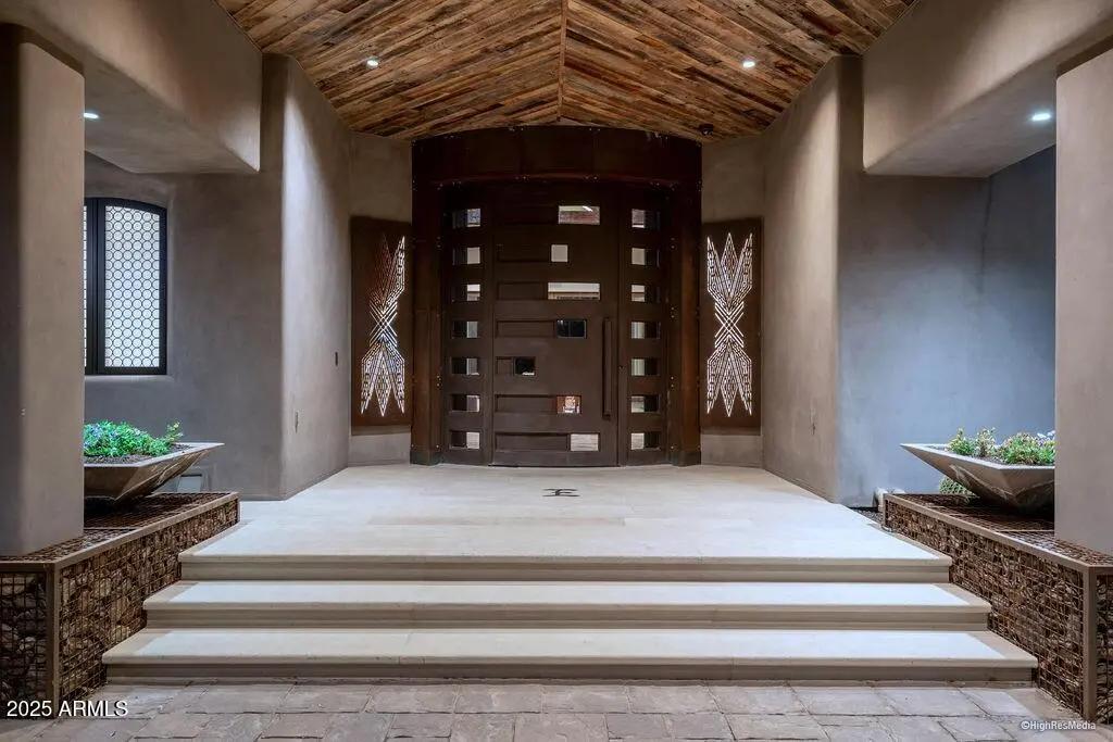 Real Estate Picture 23