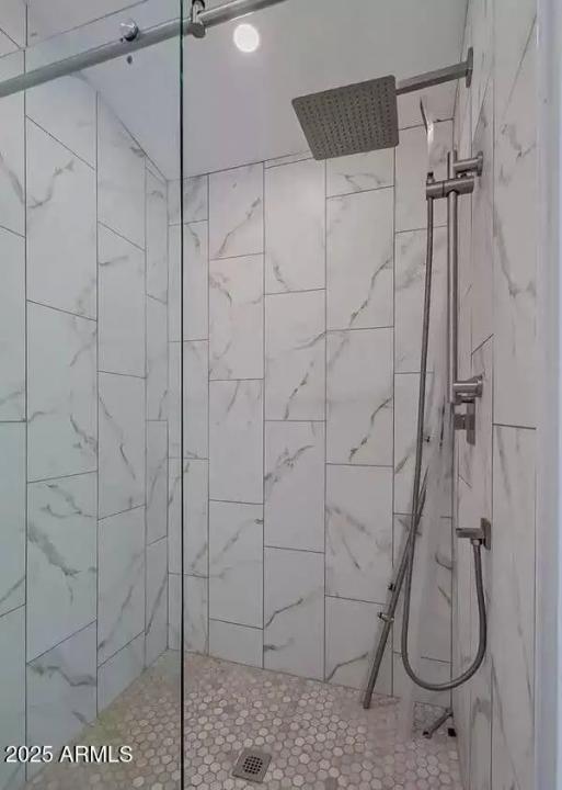Real Estate Picture 12