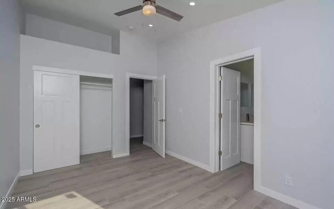 Real Estate Picture 13