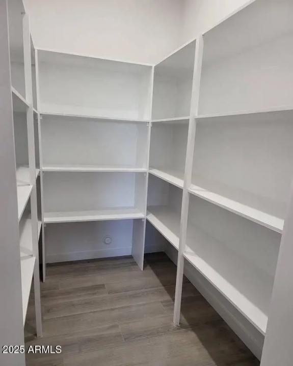 Real Estate Picture 4