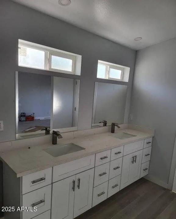 Real Estate Picture 11