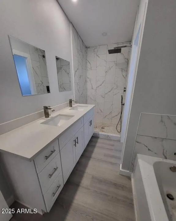 Real Estate Picture 9