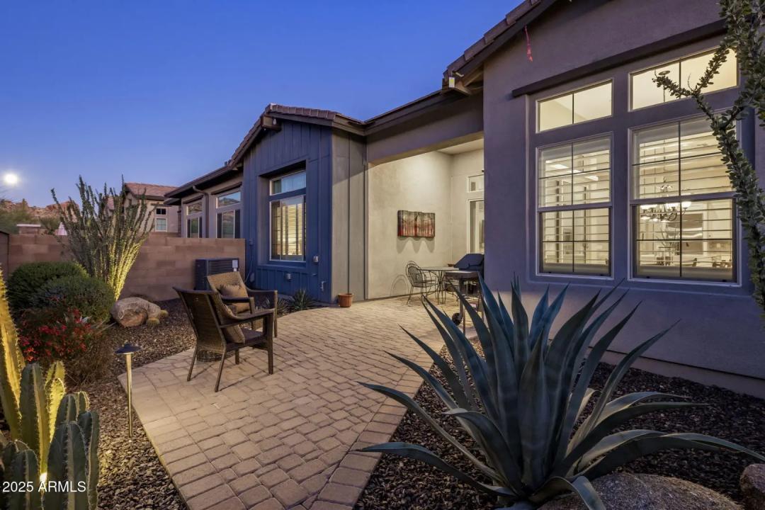 Real Estate Picture 9