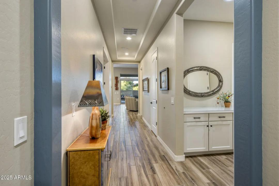 Real Estate Picture 11