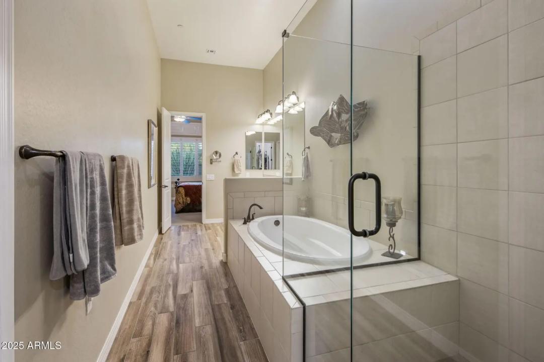 Real Estate Picture 25
