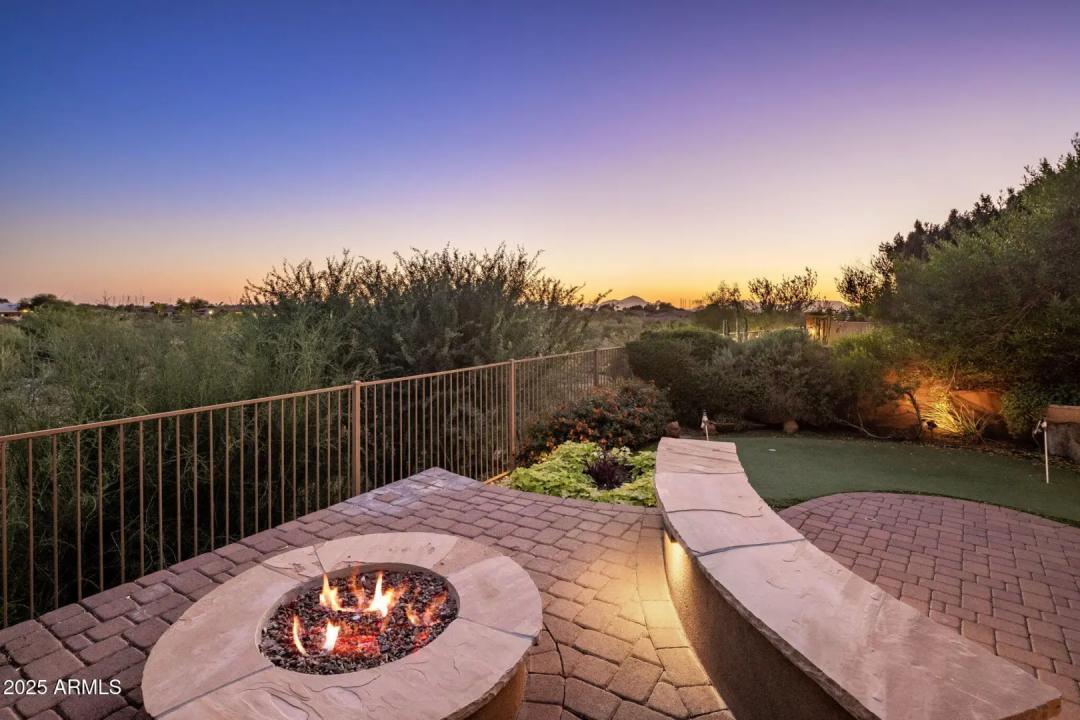 Real Estate Picture 9