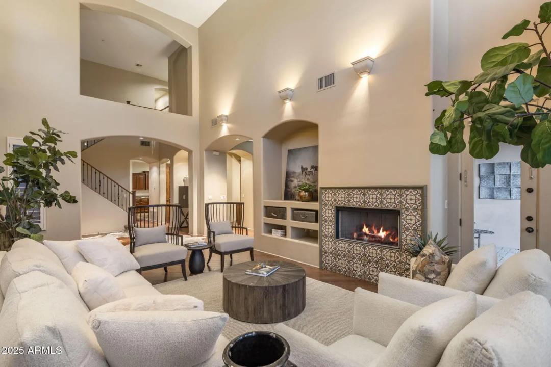 Real Estate Picture 25