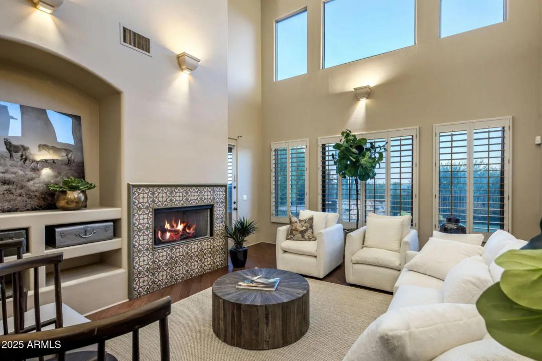 Real Estate Picture 17